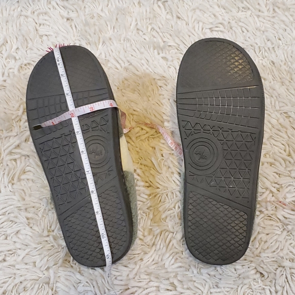 Plush furry fuzzy Memory Foam animal Slippers size 11 - Picture 4 of 4